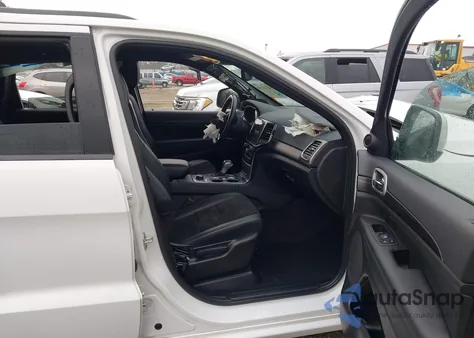 2022 Jeep Grand Cherokee Wk Laredo X 4X4 из США, поврежденный, VIN 1C4RJFAG1NC144178